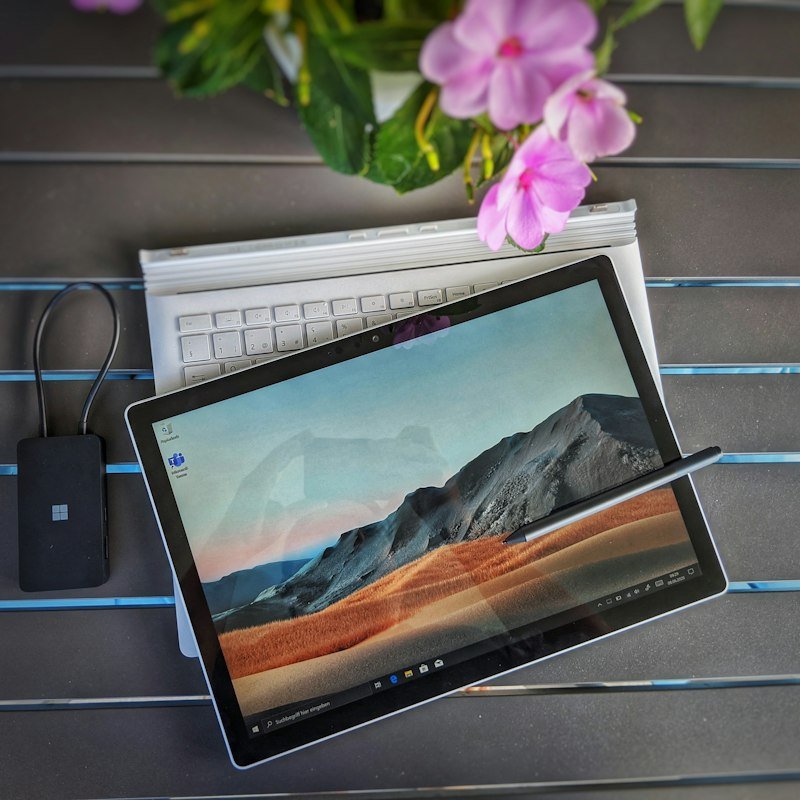 لابتوب HP EliteBook x360 1040 G7 كور i7 الجيل العاشر 16GB رام 512GB