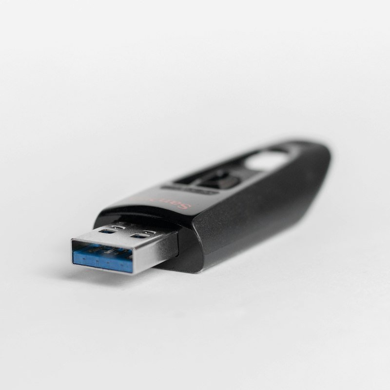فلاش ميموري سانديسك USB سعة 32 جيجابايت